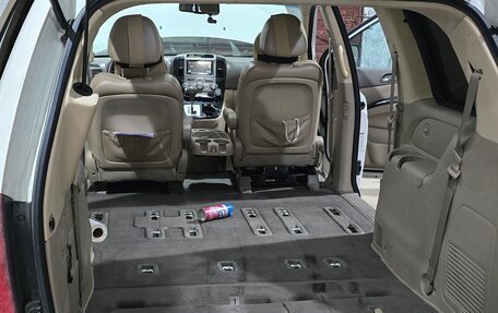 KIA Carnival III, 2011 год, 1 950 000 рублей, 25 фотография