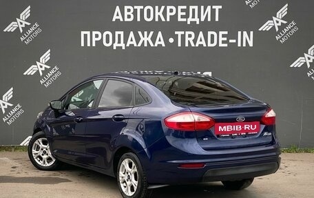 Ford Fiesta, 2015 год, 885 000 рублей, 5 фотография