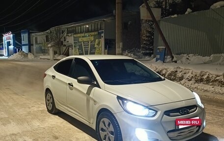Hyundai Solaris II рестайлинг, 2014 год, 550 000 рублей, 3 фотография