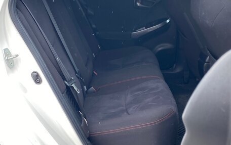 Toyota Prius, 2013 год, 1 359 000 рублей, 11 фотография