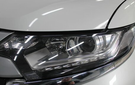 Mitsubishi Outlander III рестайлинг 3, 2018 год, 2 130 000 рублей, 5 фотография