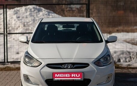 Hyundai Solaris II рестайлинг, 2013 год, 795 000 рублей, 2 фотография