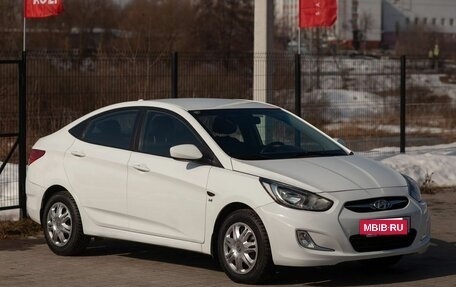 Hyundai Solaris II рестайлинг, 2013 год, 795 000 рублей, 3 фотография