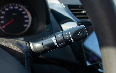 Hyundai Solaris II рестайлинг, 2013 год, 795 000 рублей, 24 фотография