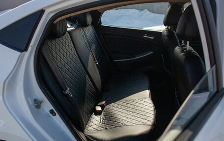 Hyundai Solaris II рестайлинг, 2013 год, 795 000 рублей, 32 фотография