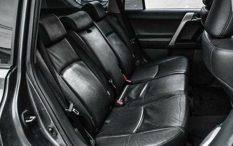 Toyota Land Cruiser Prado 150 рестайлинг 2, 2011 год, 2 699 000 рублей, 7 фотография