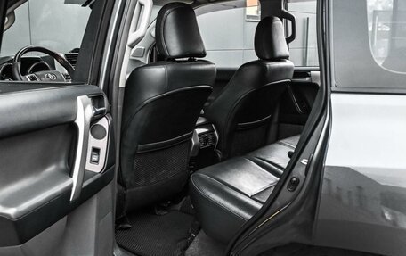 Toyota Land Cruiser Prado 150 рестайлинг 2, 2011 год, 2 699 000 рублей, 11 фотография