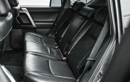 Toyota Land Cruiser Prado 150 рестайлинг 2, 2011 год, 2 699 000 рублей, 9 фотография