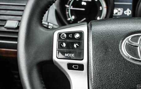 Toyota Land Cruiser Prado 150 рестайлинг 2, 2011 год, 2 699 000 рублей, 14 фотография