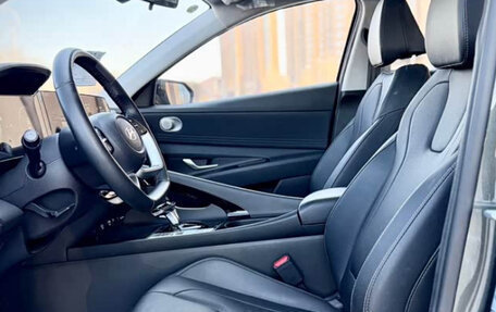 Hyundai Elantra, 2023 год, 1 740 000 рублей, 8 фотография