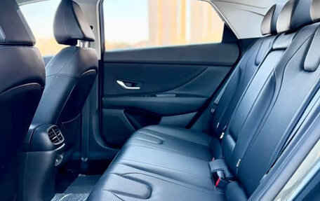 Hyundai Elantra, 2023 год, 1 740 000 рублей, 9 фотография