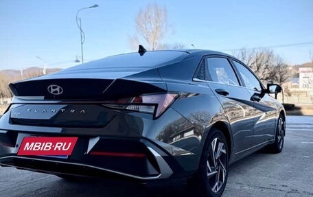 Hyundai Elantra, 2023 год, 1 740 000 рублей, 5 фотография