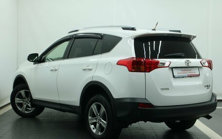 Toyota RAV4, 2015 год, 2 100 000 рублей, 11 фотография
