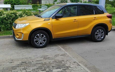 Suzuki Vitara II рестайлинг, 2019 год, 1 800 000 рублей, 2 фотография