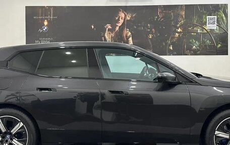 BMW iX, 2022 год, 9 900 000 рублей, 10 фотография