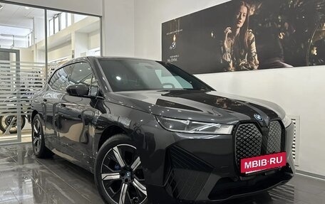 BMW iX, 2022 год, 9 900 000 рублей, 7 фотография