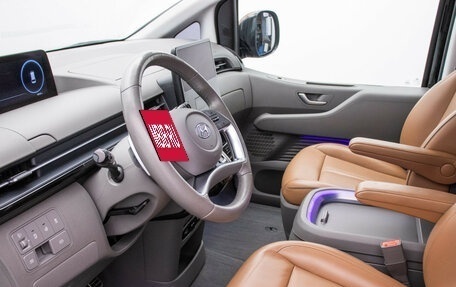 Hyundai Staria, 2022 год, 5 220 000 рублей, 8 фотография