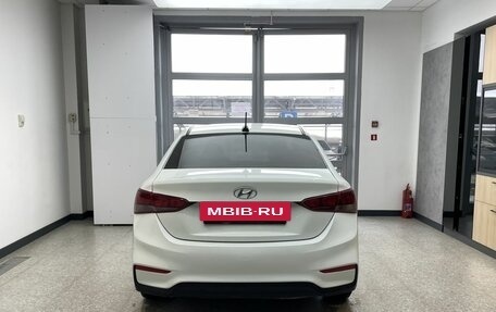 Hyundai Solaris II рестайлинг, 2018 год, 1 160 000 рублей, 5 фотография