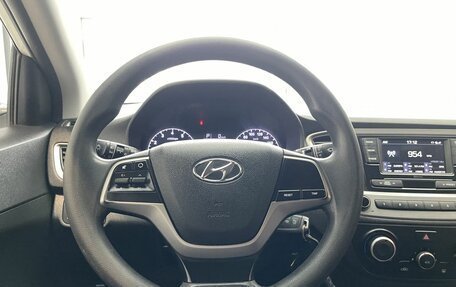 Hyundai Solaris II рестайлинг, 2018 год, 1 160 000 рублей, 11 фотография