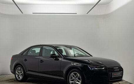 Audi A4, 2017 год, 2 640 000 рублей, 3 фотография