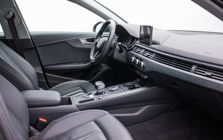 Audi A4, 2017 год, 2 640 000 рублей, 9 фотография