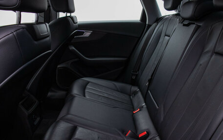 Audi A4, 2017 год, 2 640 000 рублей, 11 фотография