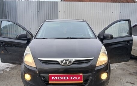 Hyundai i20 IB рестайлинг, 2010 год, 555 555 рублей, 1 фотография
