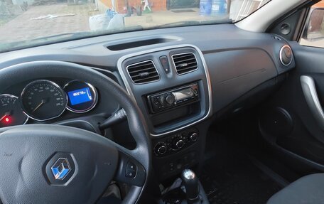 Renault Sandero II рестайлинг, 2015 год, 570 000 рублей, 4 фотография