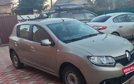 Renault Sandero II рестайлинг, 2015 год, 570 000 рублей, 3 фотография