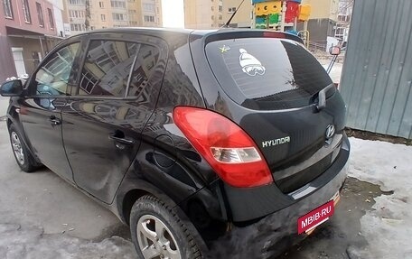 Hyundai i20 IB рестайлинг, 2010 год, 555 555 рублей, 4 фотография