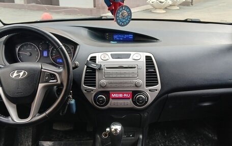 Hyundai i20 IB рестайлинг, 2010 год, 555 555 рублей, 7 фотография