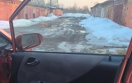 Honda Jazz I рестайлинг, 2007 год, 750 000 рублей, 18 фотография