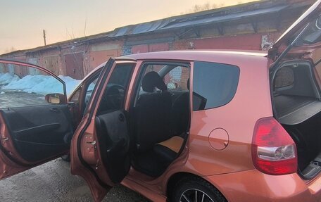 Honda Jazz I рестайлинг, 2007 год, 750 000 рублей, 14 фотография