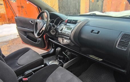 Honda Jazz I рестайлинг, 2007 год, 750 000 рублей, 17 фотография