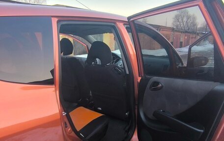 Honda Jazz I рестайлинг, 2007 год, 750 000 рублей, 22 фотография