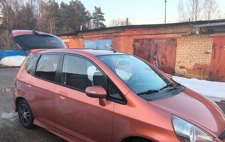 Honda Jazz I рестайлинг, 2007 год, 750 000 рублей, 24 фотография