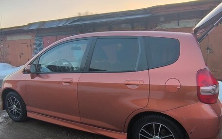 Honda Jazz I рестайлинг, 2007 год, 750 000 рублей, 31 фотография