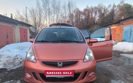Honda Jazz I рестайлинг, 2007 год, 750 000 рублей, 26 фотография