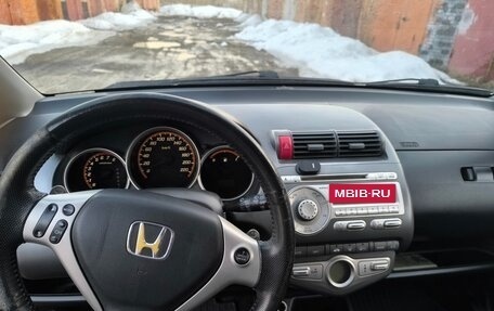 Honda Jazz I рестайлинг, 2007 год, 750 000 рублей, 38 фотография