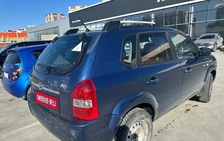 Hyundai Tucson III, 2004 год, 465 000 рублей, 2 фотография