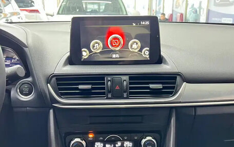 Mazda CX-4, 2023 год, 2 450 000 рублей, 12 фотография