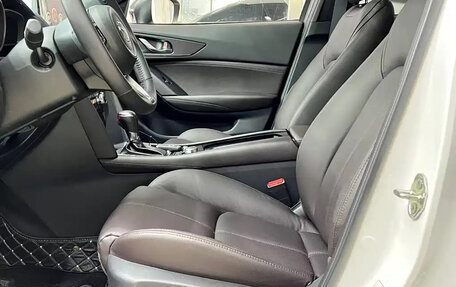 Mazda CX-4, 2023 год, 2 450 000 рублей, 10 фотография