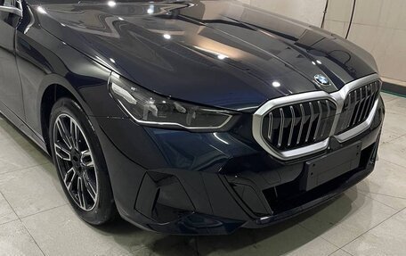 BMW 5 серия, 2025 год, 8 300 000 рублей, 8 фотография