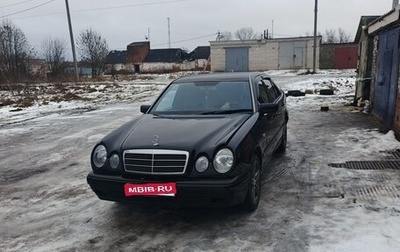 Mercedes-Benz E-Класс, 1997 год, 550 000 рублей, 1 фотография