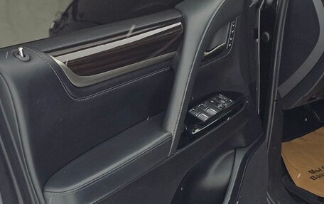 Lexus LX III, 2018 год, 7 750 000 рублей, 7 фотография