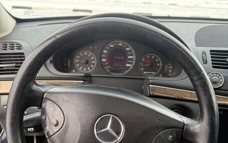 Mercedes-Benz E-Класс, 2002 год, 950 000 рублей, 8 фотография