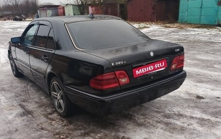 Mercedes-Benz E-Класс, 1997 год, 550 000 рублей, 2 фотография