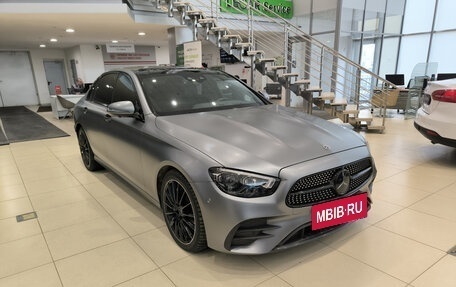 Mercedes-Benz E-Класс, 2020 год, 6 150 000 рублей, 3 фотография