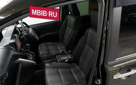 Toyota Voxy III, 2018 год, 1 949 000 рублей, 18 фотография