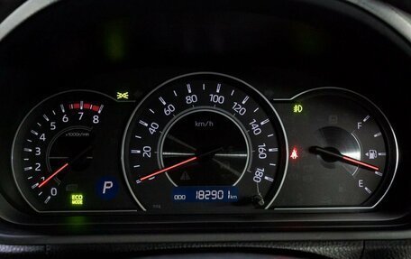 Toyota Voxy III, 2018 год, 1 949 000 рублей, 26 фотография